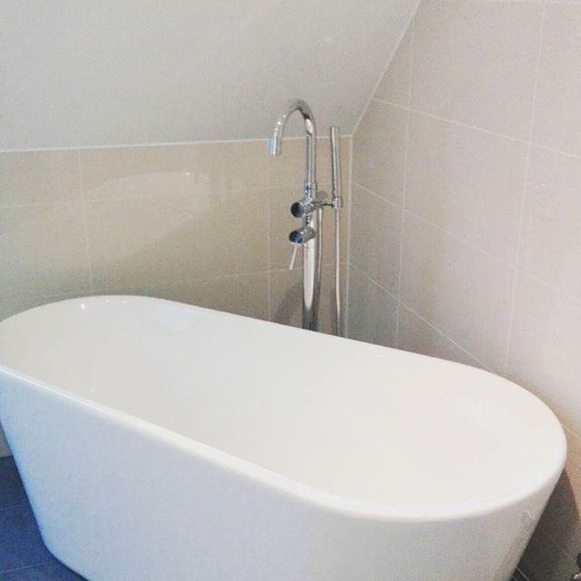 badrumsrenovering-jendrekson-fristaende-badkar-renovera-badrum-malmo-lund-skane